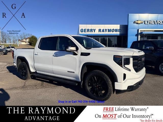 2026 GMC Sierra 1500 Crew Cab Short Box 4-Wheel Drive Elevation 3SB in Summit White — front three-quarter view